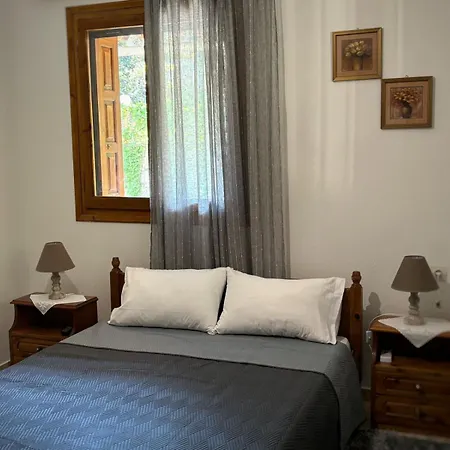 λευκή καμέλια Hotel *