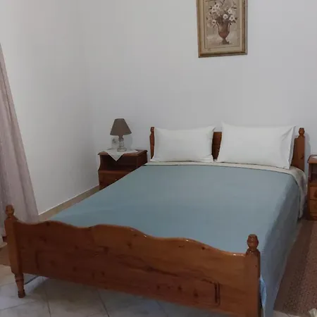 λευκή καμέλια Hotel *